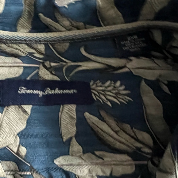 Tommy Bahama Mens Big and Tall Blue Leaf Print Casual Shirt. size 2XB - Picture 4 of 7